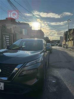 نيسان روج
